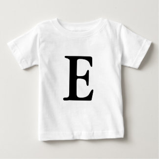 Buchstabe E mit Monogramm t Shirt