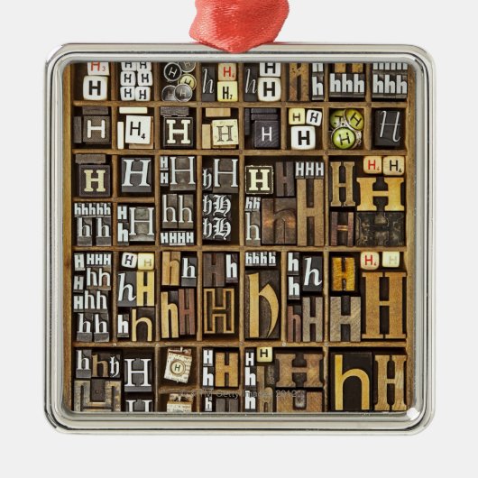 Buchstabe H Silbernes Ornament (Vorne)