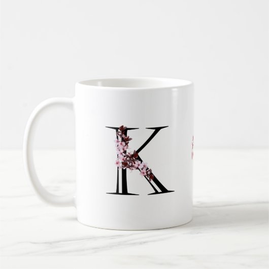 Buchstabe K, Cherry Blossom | Monogramm-Skriptname Kaffeetasse (Links)