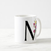 Buchstabe M mit Blumen Kaffeetasse (VorderseiteRechts)