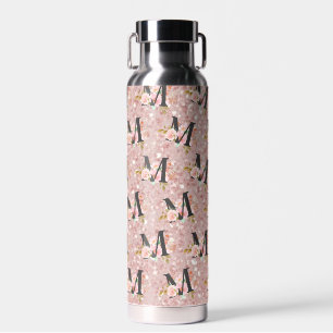 Buchstabe M Trinkflasche