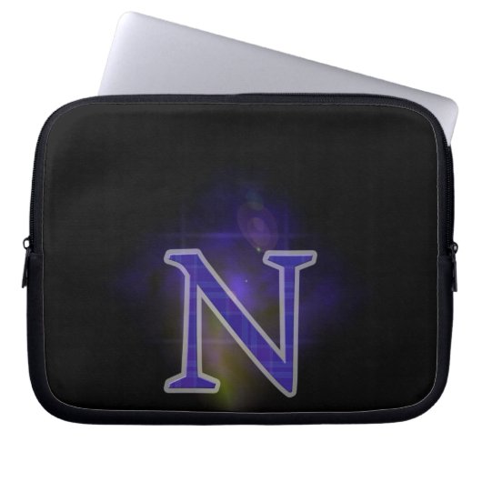 Buchstabe N Laptopschutzhülle (Vorderseite)