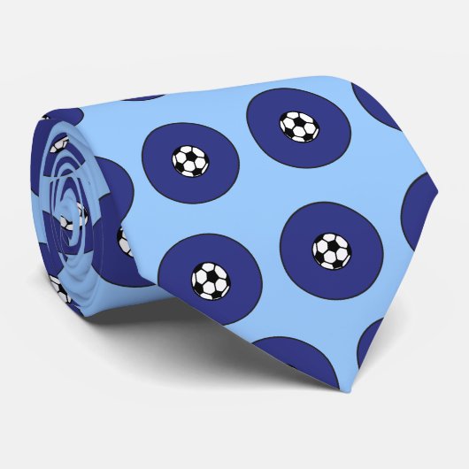 Buchstabe O Fußball-in der blauen Krawatte (Gerollt)