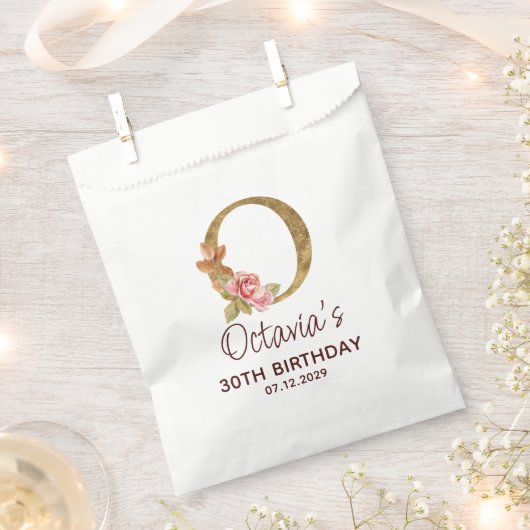 Buchstabe O Gold Monogramm Blush Rosa Rosen Geschenktütchen (Ausgeschnitten)