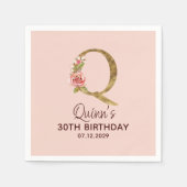 Buchstabe Q Gold Monogramm Blush Rosa Rosen Serviette (Vorderseite)