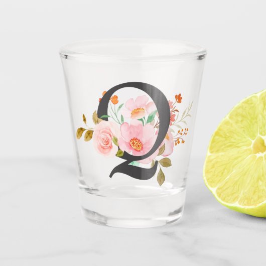 Buchstabe Q Schnapsglas (Vorderseite)