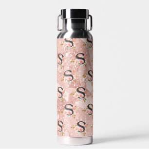 Buchstabe S Trinkflasche