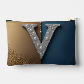 Buchstabe V Monogramm mit Diamanten Perlen Zubehörtasche (Rückseite)