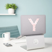 BUCHSTABEN AUS HERZEN AUFKLEBER (Laptop auf Schreibtisch)