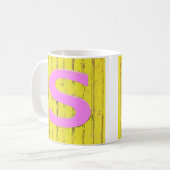 Buchstaben Kaffeetasse (Vorderseite Links)