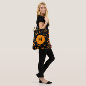 Buchstaben-Kürbislaterne Tasche (Am Model)