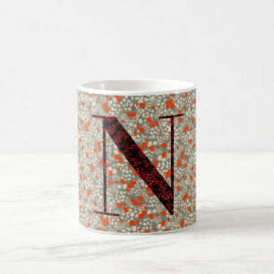 Buchstaben N, graue und rote Freiheit Kaffeetasse