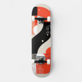 Buchstabenformen mit rot-schwarzen Punkten Skateboard (Vorderseite)