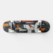Buchstabenfragmente in orange und grau #1 skateboard (Horizontal)