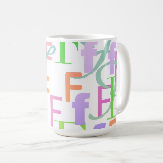 Buchstabenkonfetti "F" Kaffeetasse (VorderseiteRechts)