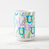 Buchstabenkonfetti "U" Kaffeetasse (Mittel)