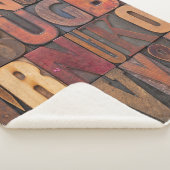 Buchstabenzufall - Vintages Buchstabenholz Sherpadecke (3/4)