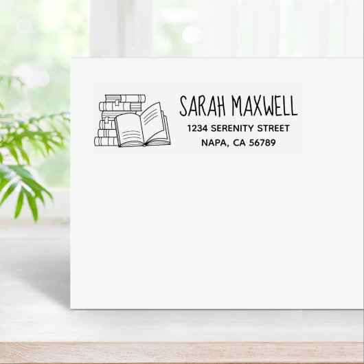 Buchstapel und offene Buchadresse Gummistempel