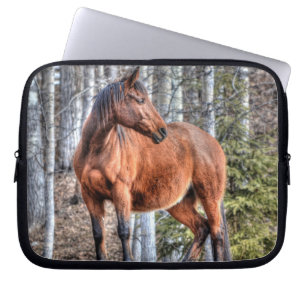 Bucht - Pferd und Wald - Foto Laptopschutzhülle