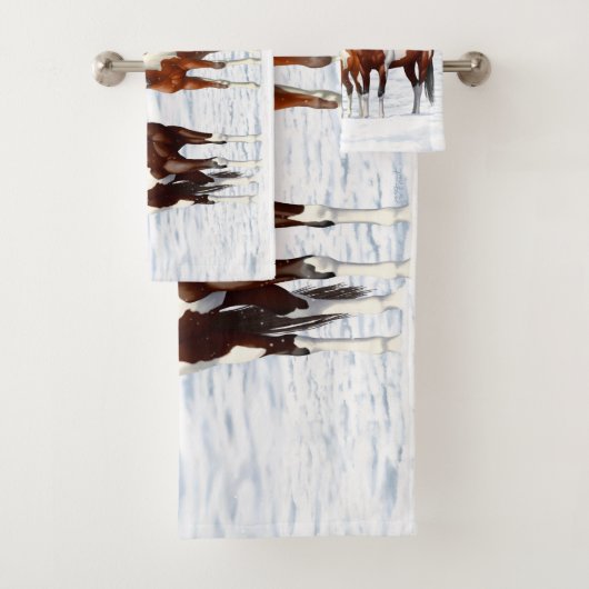 Bucht Pinto Paint Horns im Winter Schnee Badhandtuch Set (Insitu)