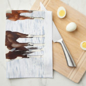 Bucht Pinto Paint Horns im Winter Schnee Geschirrtuch (Viertel Falte)