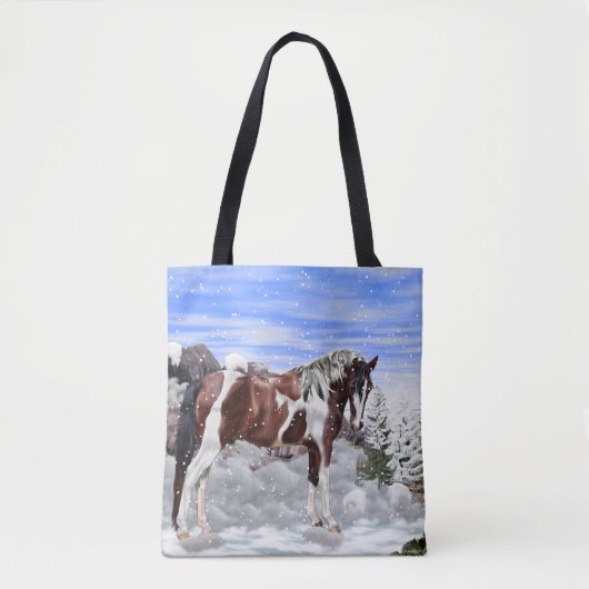 Bucht und Weiß Tobiano Paint Horse in Snow Tasche (Vorderseite)