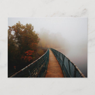 Buchten Bergdamm im Nebel Postkarte