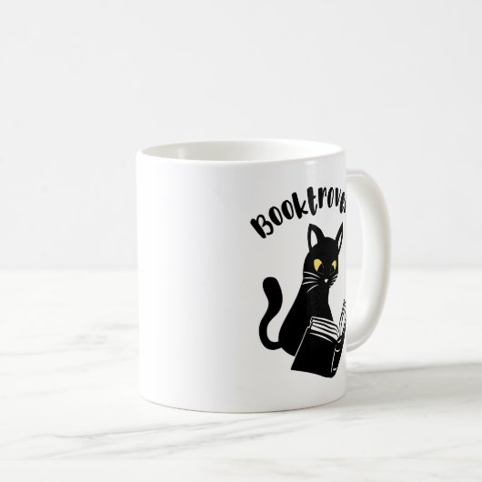 Buchtrovertekatze mit Buch Kaffeetasse (VorderseiteRechts)