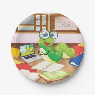 Buchwurm in der Klasse Pappteller