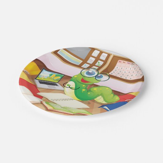 Buchwurm in der Klasse Pappteller (Schrägansicht)