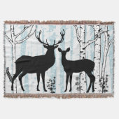 Buck and Doer Deer in Birch Forest Throw Blanket Decke (Vorderseite)