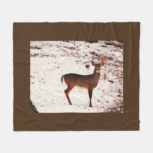 Buck Deer im Schnee Fleecedecke (Vorderseite (Horizontal))