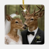 Buck- und Doe-Hochzeit im Wald Keramikornament (Vorderseite)