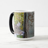 buck und tue mit Herz auf Baum mit Namen Verwandlungstasse (Vorderseite Links)