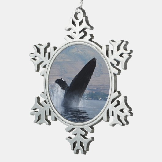 Buckelwaldurchbrechen Schneeflocken Zinn-Ornament (Rechts)