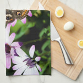 Buckeye Butterfly auf Lila Blume Handtuch (Viertel Falte)