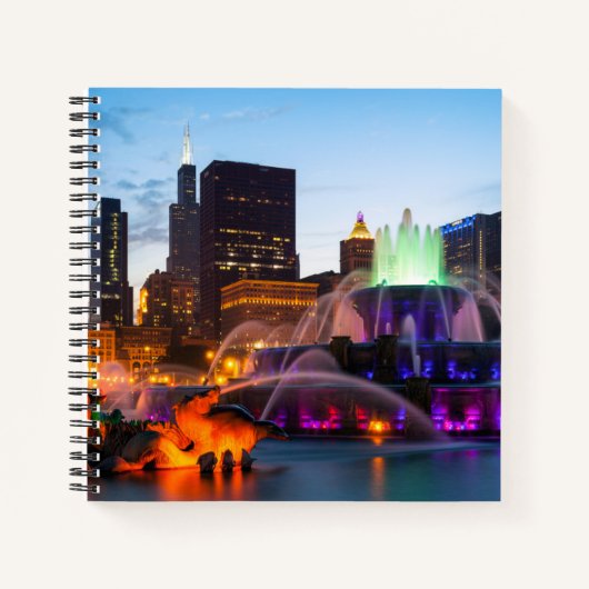 Buckingham Fountain liegt nachts Notizblock (Vorderseite)
