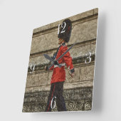 Buckingham Palace Queen's Guard Quadratische Wanduhr (Winkel)