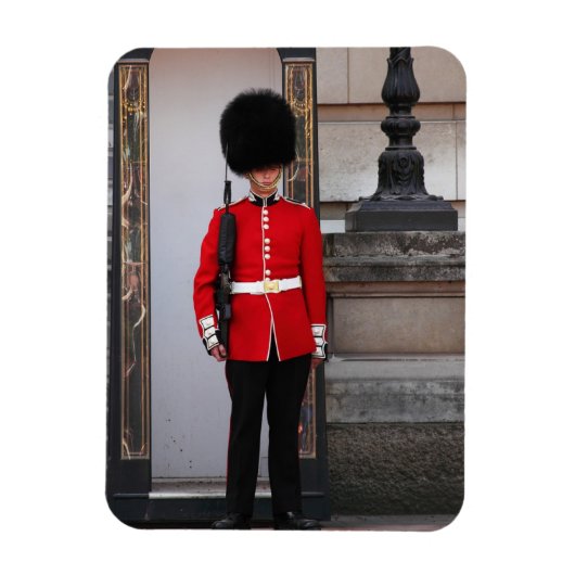 Buckingham Palace Soldier Magnet (Vertikal)
