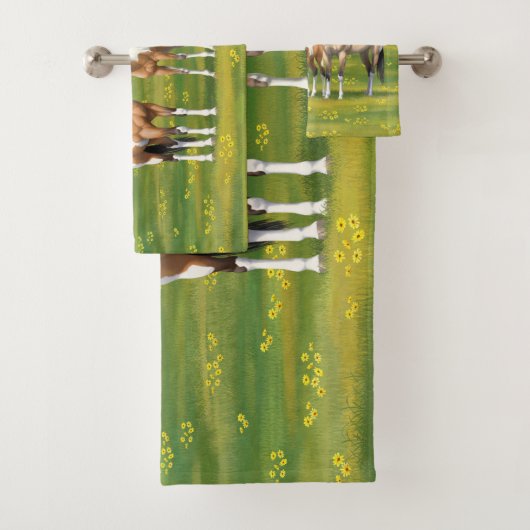 Buckskin Dun Pinto Paint Horses In Summer Pasta Badhandtuch Set (Insitu)