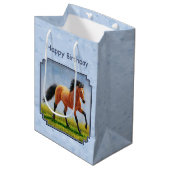 Buckskin Horning Light Blue Mittlere Geschenktüte (Vorderseite Schrägansicht)