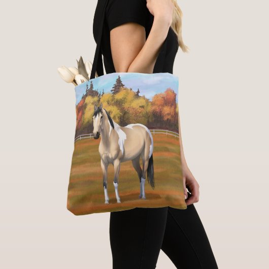 Buckskin Pinto Dun Paint Horse Staillion Tasche (Von Nahem)