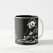 Buda Panda Zweifarbige Tasse (VorderseiteRechts)