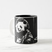 Buda Panda Zweifarbige Tasse (Vorderseite Links)