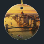 Budapest Ungarn Parlament Gebäude Reisen Keramik Ornament<br><div class="desc">Budapest, die Hauptstadt Ungarns, ist eine der bezauberndsten Städte Europas, bekannt für seine atemberaubende Architektur, seine reiche Geschichte und seine lebendige Kulturszene. Die Stadt, die durch die Donau getrennt ist, besteht aus zwei Teilen: Buda mit seinen historischen Schlössern und sanften Hügeln und Pest, dem dynamischen und lebendigen Stadtzentrum. Die ikonische...</div>