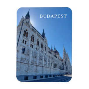 Budapester Gebäude des Parlaments naher Ansichtsma Magnet