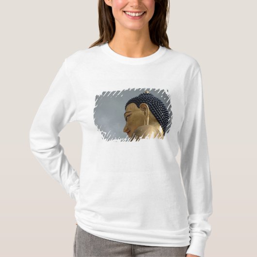 Buddha-Dordenma-Statue T-Shirt (Vorderseite)