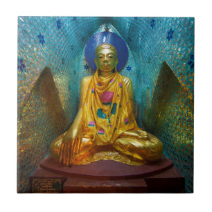 Buddha in verzierter Nische Fliese