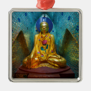 Buddha in verzierter Nische Silbernes Ornament