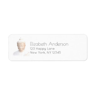 Buddha in Weiß Ruhe und Meditation